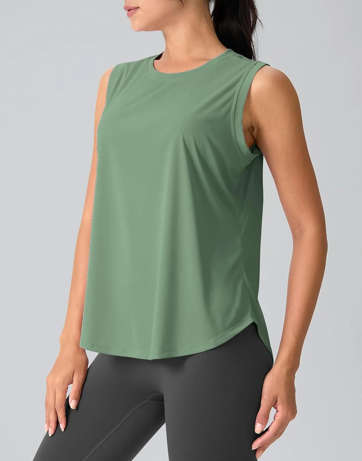 SANTINY Women's Sleeveless Workout Tops Breathable Lightweight Active Tennis Yoga Shirts Athletic Running Tank Tops for Women