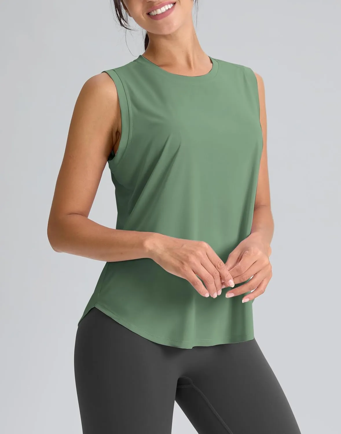SANTINY Women's Sleeveless Workout Tops Breathable Lightweight Active Tennis Yoga Shirts Athletic Running Tank Tops for Women
